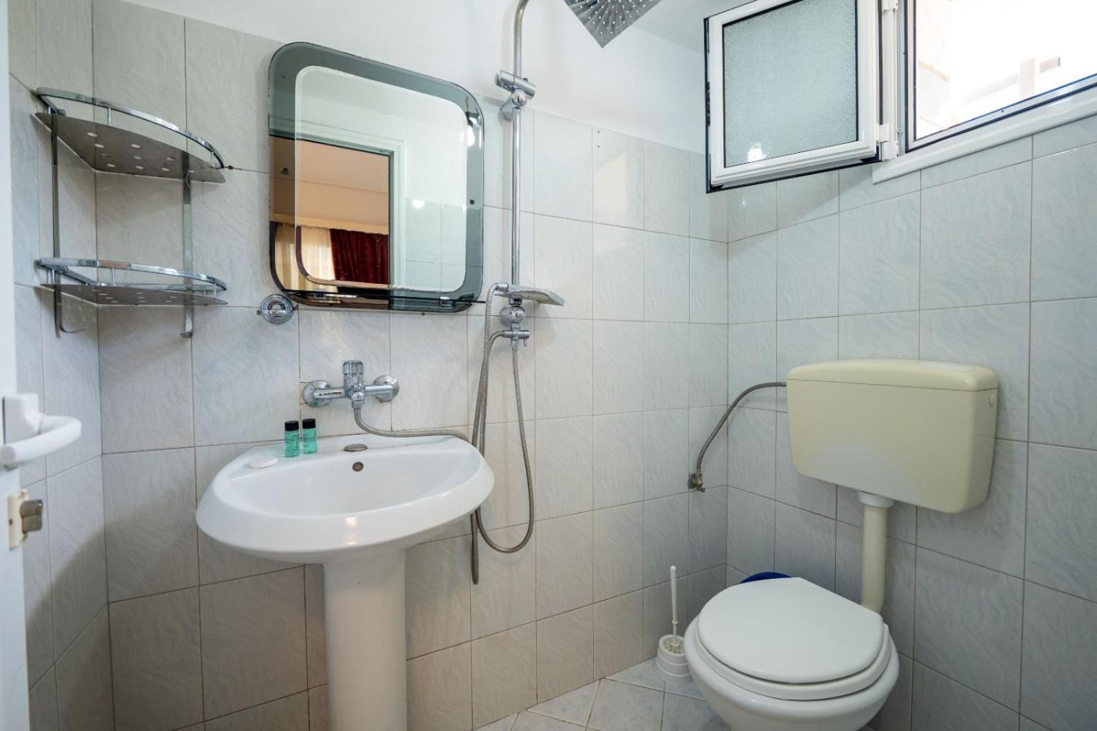 Vila Basho Sarandë Exterior foto