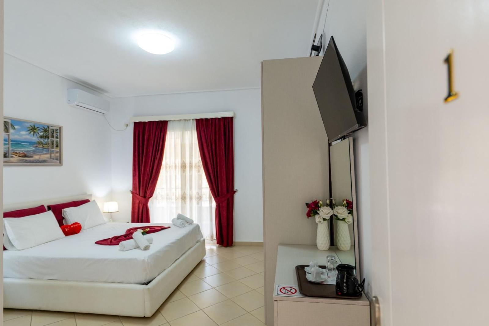 Vila Basho Sarandë Exterior foto