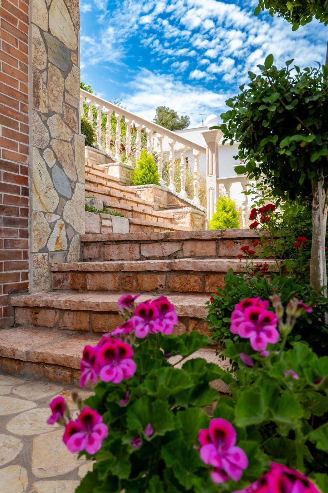 Vila Basho Sarandë Exterior foto