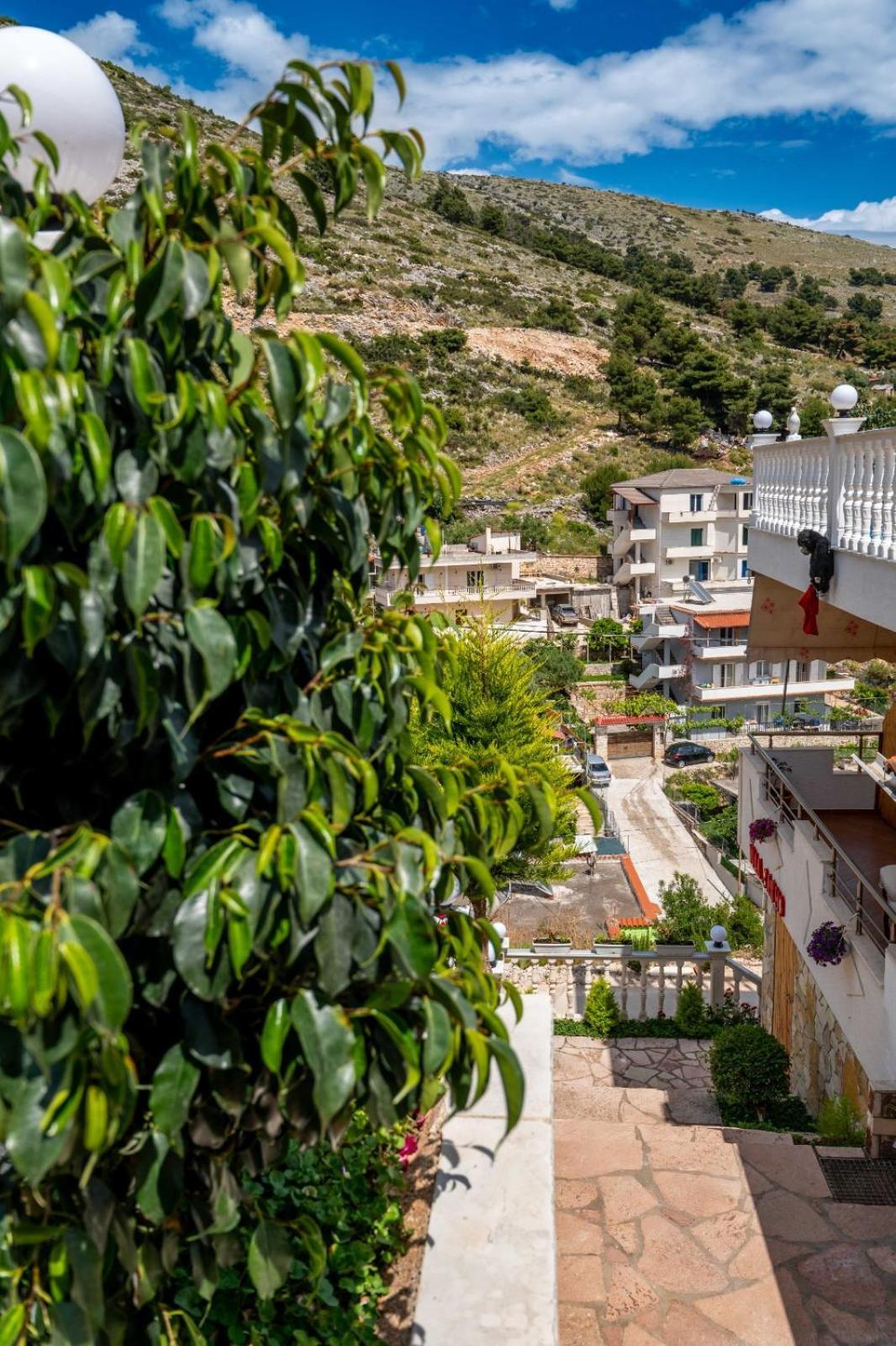 Vila Basho Sarandë Exterior foto