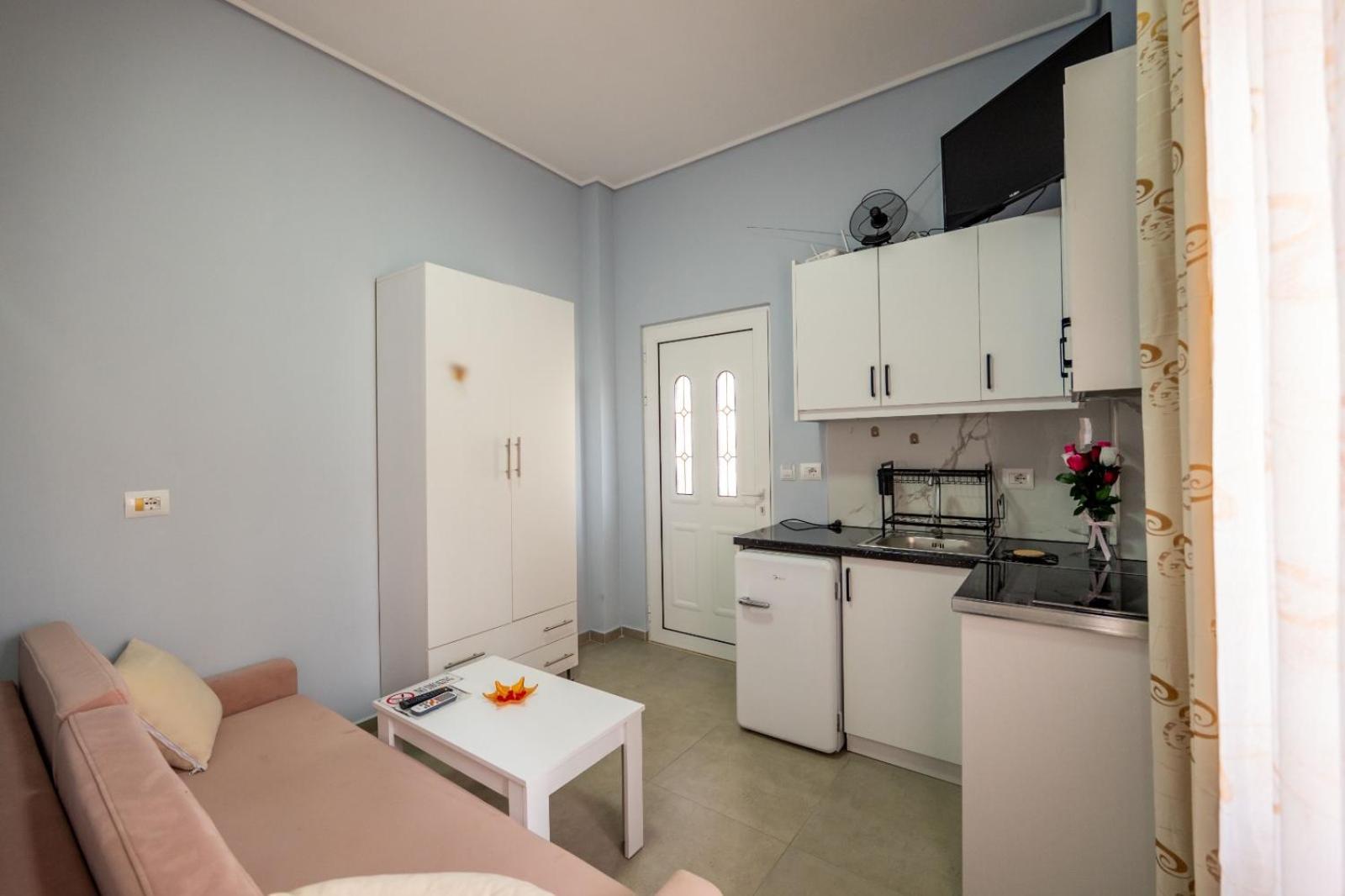 Vila Basho Sarandë Exterior foto
