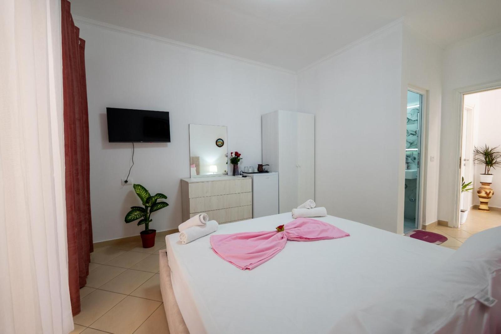 Vila Basho Sarandë Exterior foto